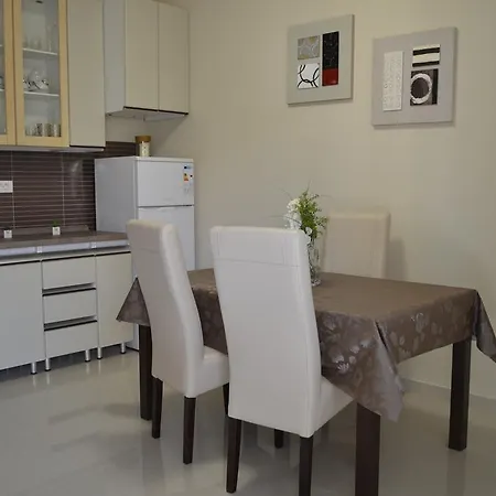 Sanda Appartamento Zara